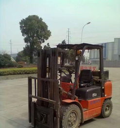 常州叉車吊車出租與專業(yè)搬廠裝卸保潔一體化解決方案